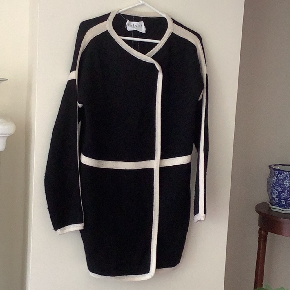 100 % wool, heavy Sweater coat/blazer